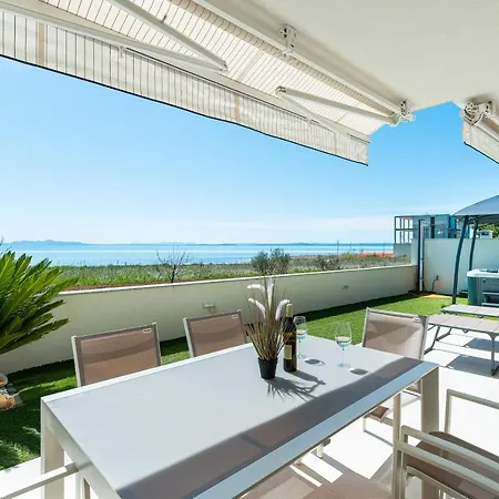 Beachfront Reiterer V3 With Jacuzzi 30 Meters From The - Crowonder Luxury Rent * Privlaka (Zadar)