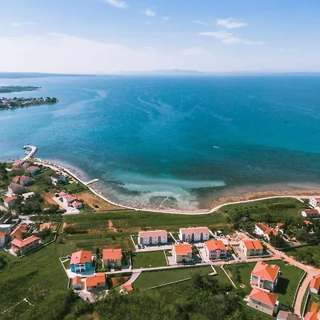 Beachfront Reiterer V3 With Jacuzzi 30 Meters From The - Crowonder Luxury Rent Privlaka (Zadar)