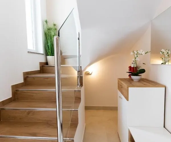 Beachfront Reiterer V3 With Jacuzzi 30 Meters From The - Crowonder Luxury Rent * Privlaka (Zadar)