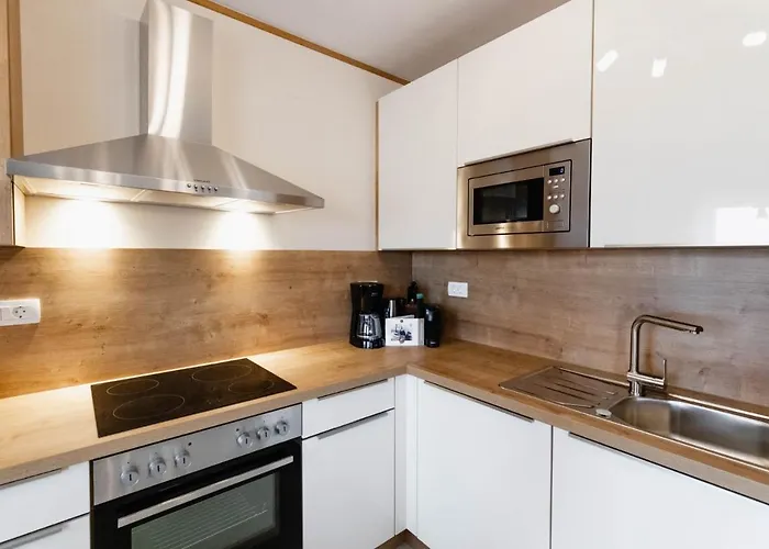 Beachfront Reiterer V3 With Jacuzzi 30 Meters From The - Crowonder Luxury Rent Privlaka (Zadar)