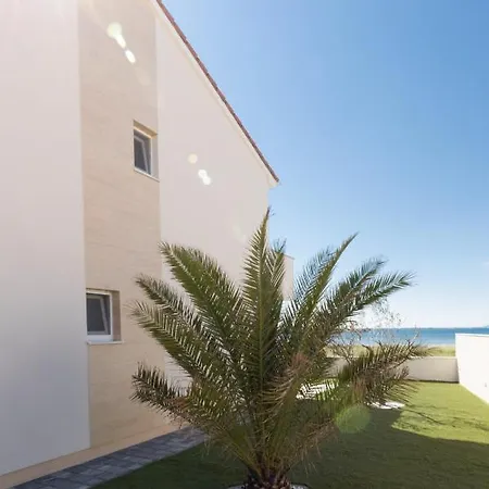 Willa Beachfront Reiterer V3 With Jacuzzi 30 Meters From The - Crowonder Luxury Rent Privlaka (Zadar)