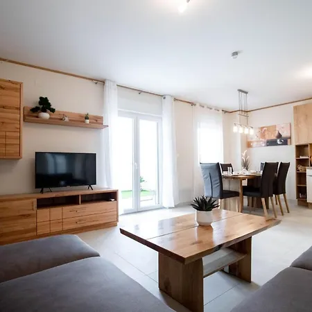 Villa Beachfront Reiterer V3 With Jacuzzi 30 Meters From The - Crowonder Luxury Rent *
