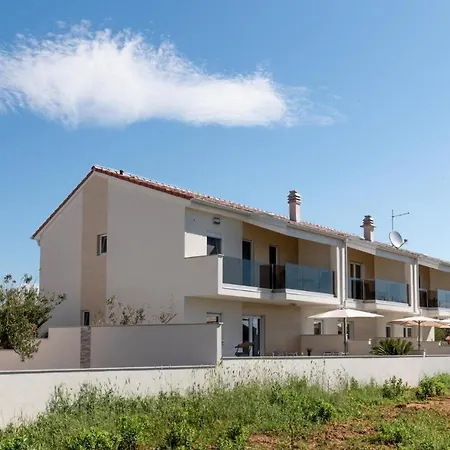 Beachfront Reiterer V3 With Jacuzzi 30 Meters From The - Crowonder Luxury Rent Villa Privlaka (Zadar)