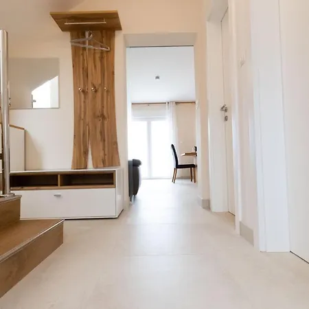 Beachfront Reiterer V3 With Jacuzzi 30 Meters From The - Crowonder Luxury Rent Villa