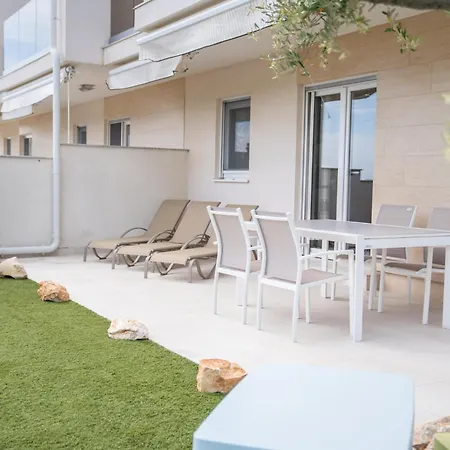 Villa Beachfront Reiterer V3 With Jacuzzi 30 Meters From The - Crowonder Luxury Rent